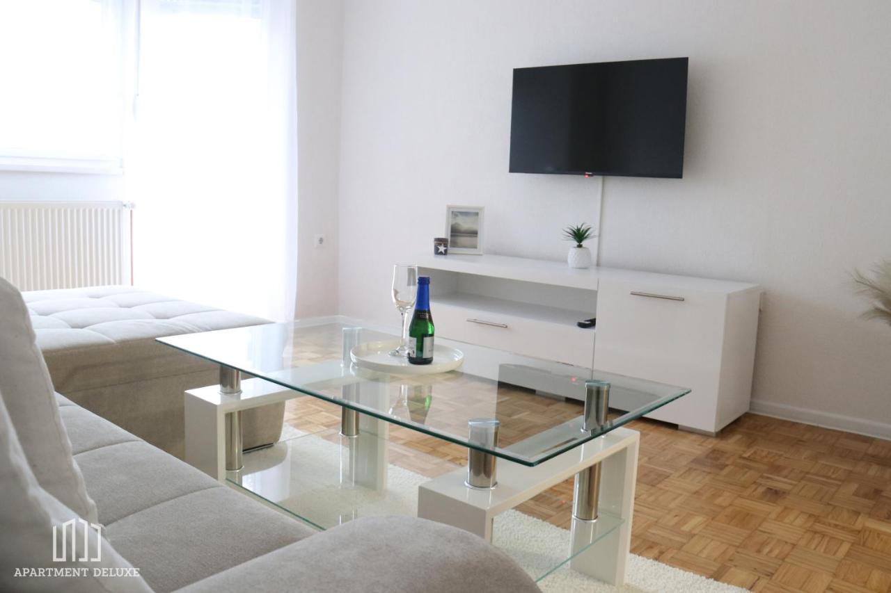 Apartment Deluxe ヤイツェ エクステリア 写真