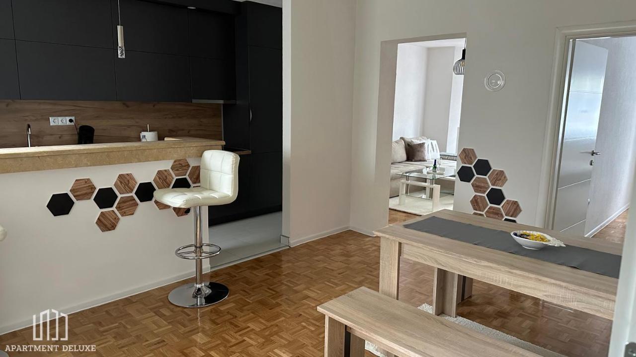 Apartment Deluxe ヤイツェ エクステリア 写真